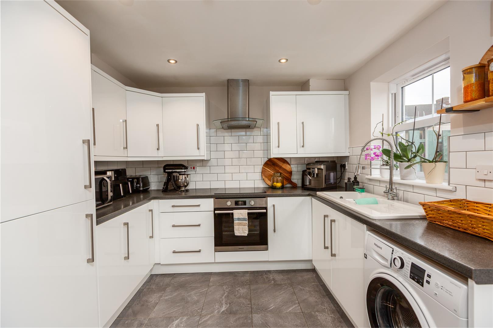 Oakfield Street, Pontarddulais, Swansea, SA4 8LN